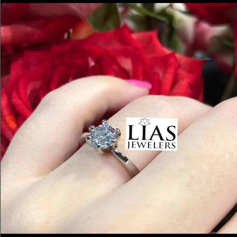 Silver Ring With Clear Stone - image 2